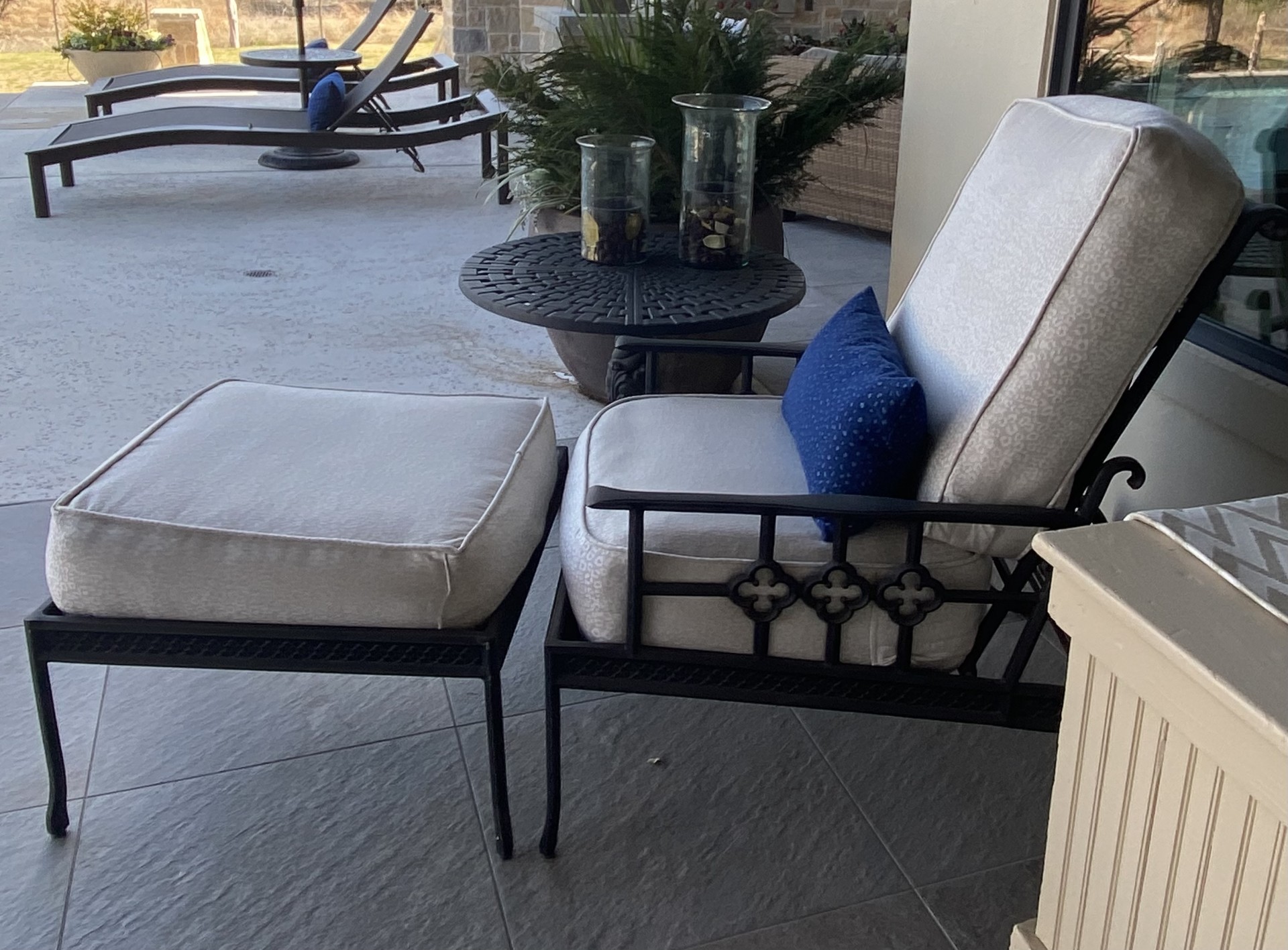 Cushion 1